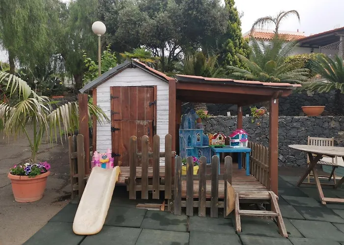 Будинок відпочинку Dolores En Adeje