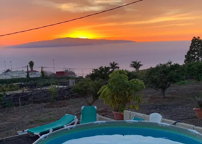 Dolores En Adeje Адехе